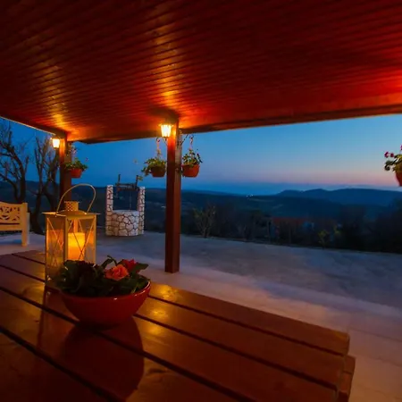 Erigone By Agroholidays Holiday home