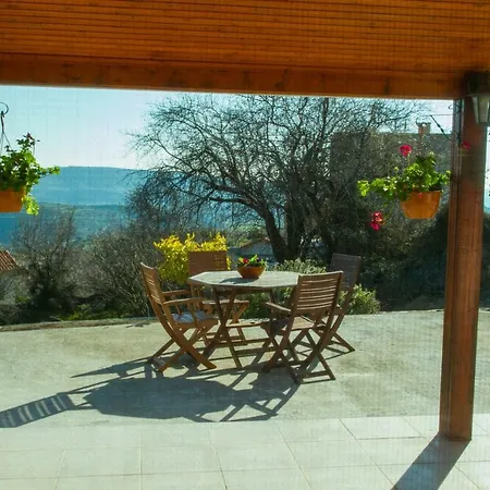 Holiday home Erigone By Agroholidays